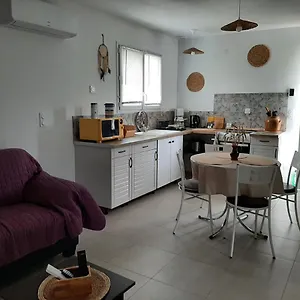 Hébergement de vacances Petite, Calamane